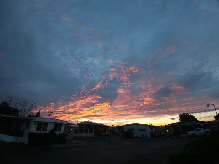 Village Green Mobile Home Park Picture 5