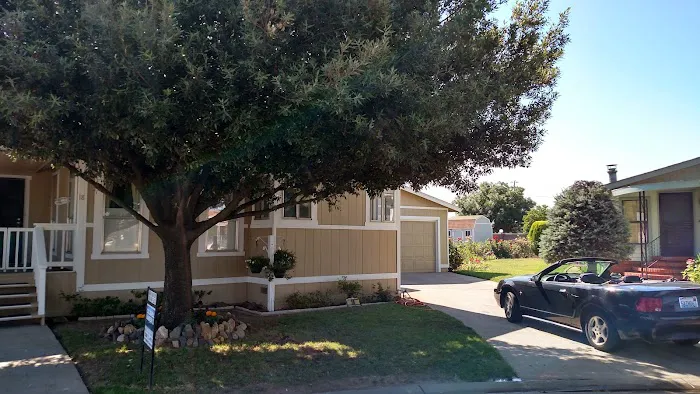 Dell-Wayne Estates Picture 9