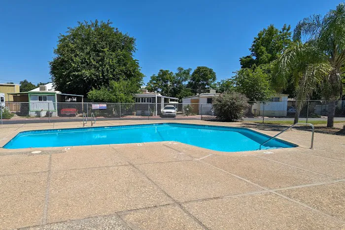 Market Street Mobile Home Community Picture 2