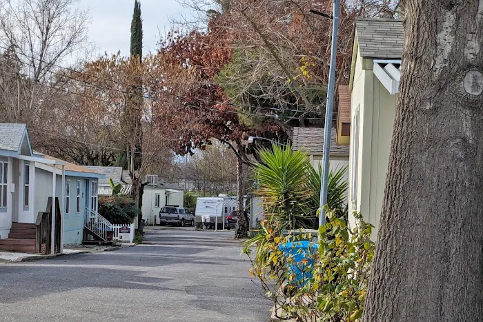 Sutter Street Mobile Home Park Picture 2