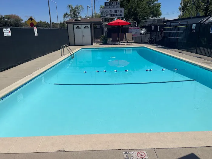 Sacramento Shade RV Park Picture 1