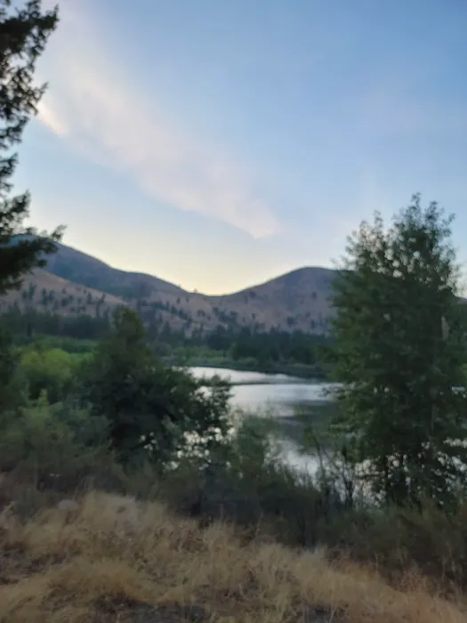 Antilon Lake Campground Picture 4