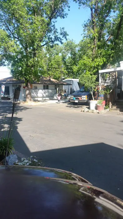 Haggin Oaks Estates MHP Picture 9