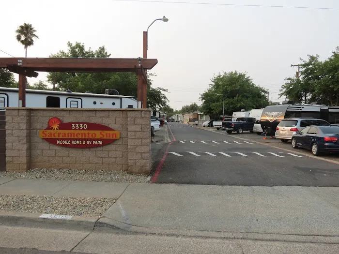 Sacramento Sun RV Park Picture 7