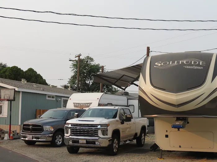 Sacramento Sun RV Park Picture 8