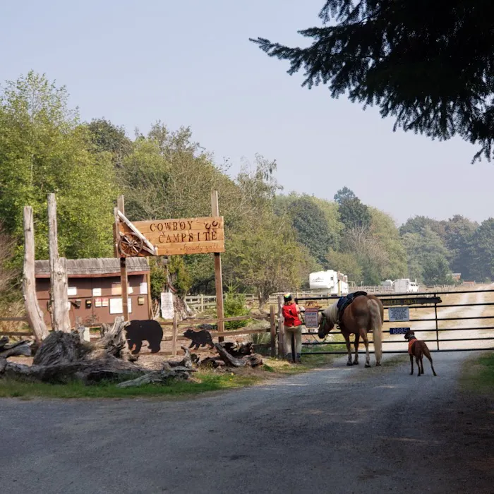Cowboy Campsite Private Equine/Membership Picture 4