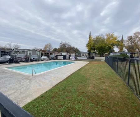 Eleven Oaks Mobile Home & RV Park