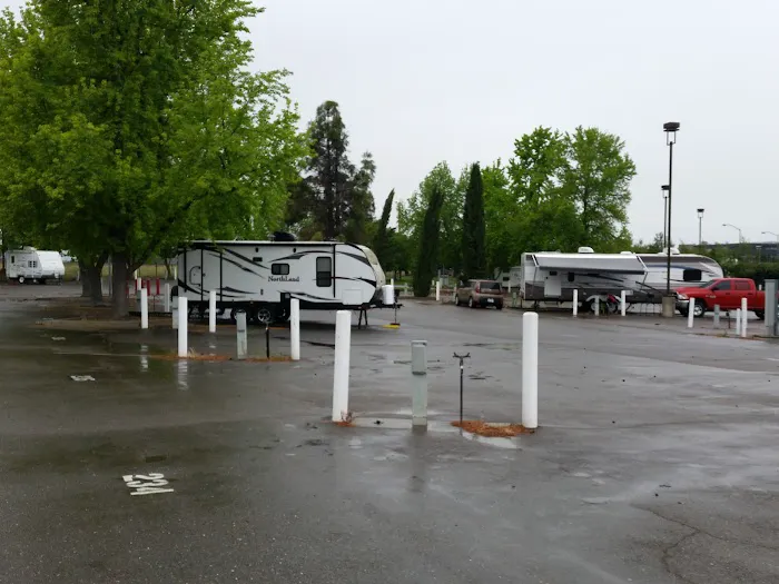 Cal Expo RV Park Picture 6