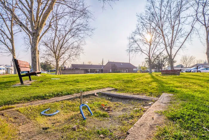 Meadowbrook Mobile Home Park Picture 10