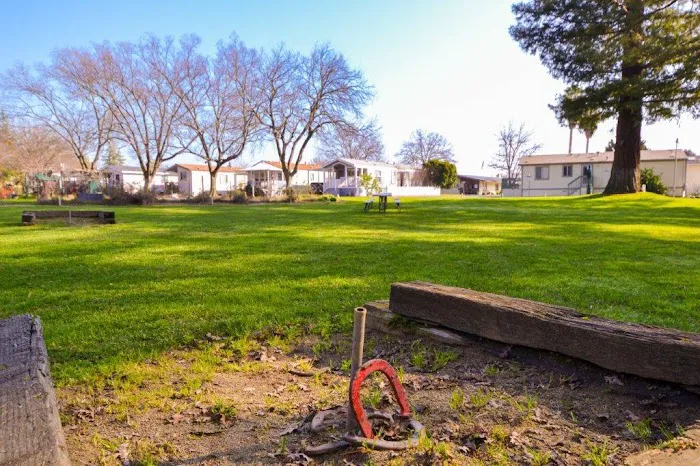 Country Squire Estates Picture 7