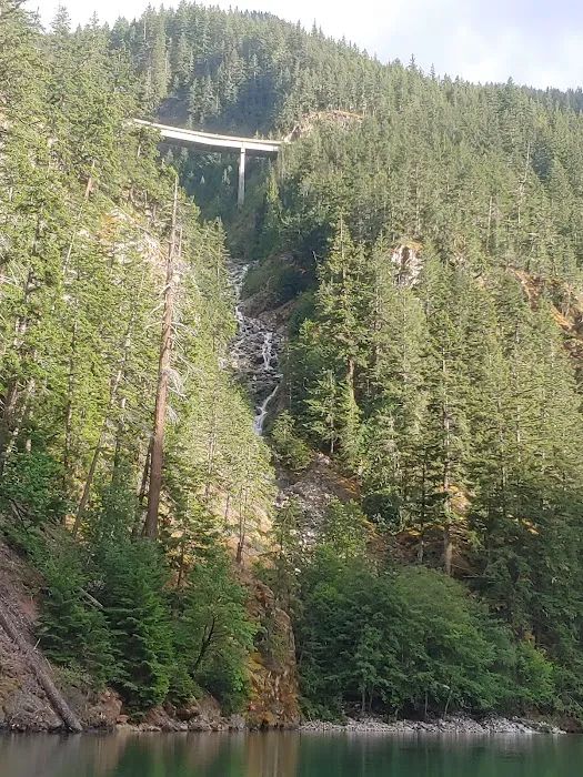 Hidden Cove Campground Picture 6