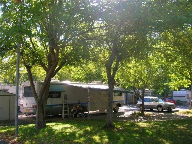 College Oaks MH & RV Park Picture 6