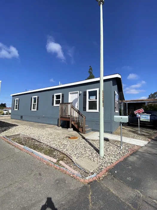 Stonegate Mobile Home Estates Picture 8