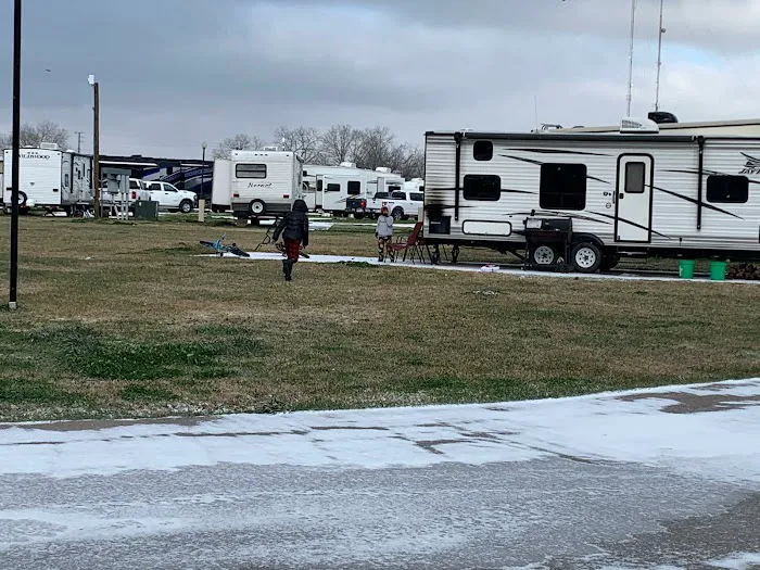 60 North RV Park Picture 2