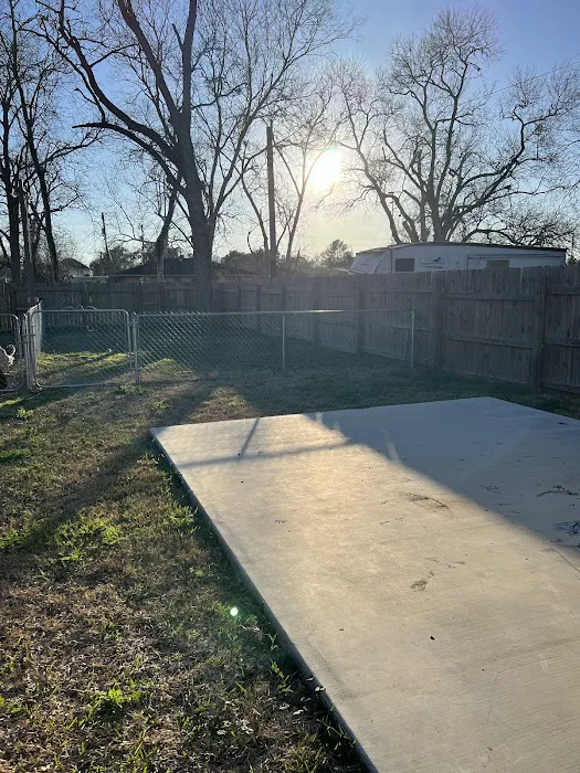 Tiny home or RV or Trailer Spaces Van Vleck, TX Picture 5