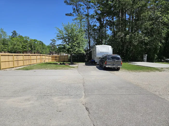 RV PARK OF KINGWOOD Picture 7
