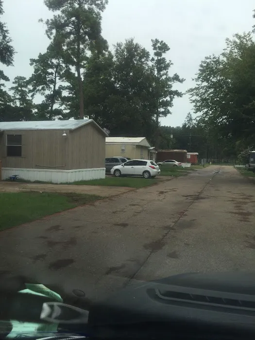 Fonwood Mobile Home Park Picture 8