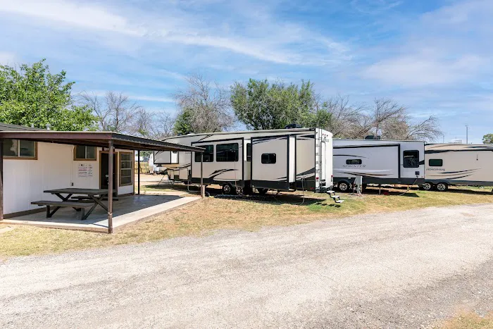 Freedom RV Park Picture 1