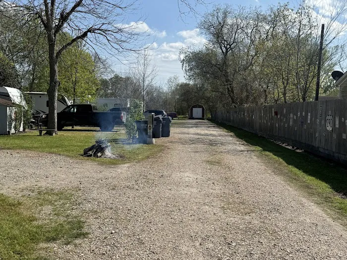 Pecan Grove RV Park Picture 4