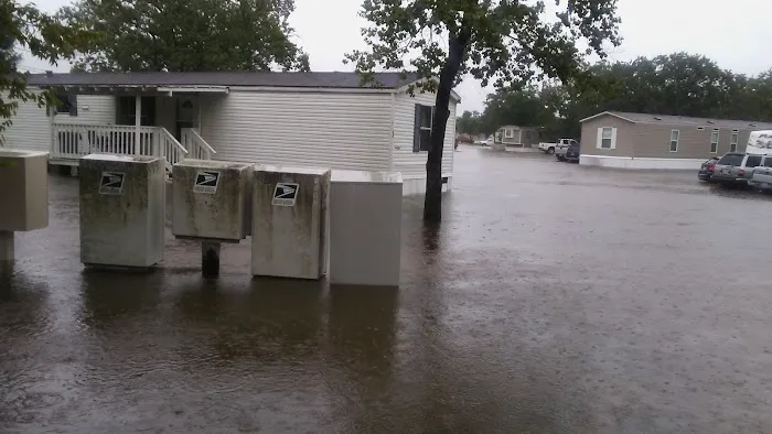 Crosby Glen Mobile Home & RV Community Picture 2