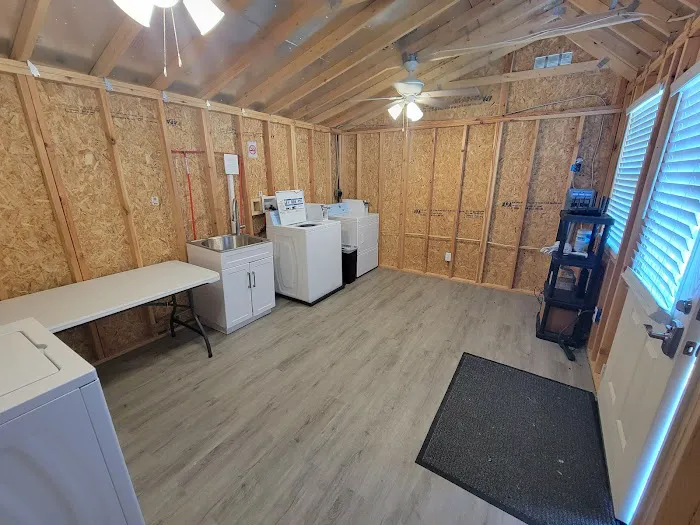 Champion RV Park Picture 4
