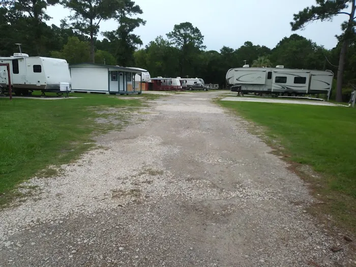 Pine Ridge RV Park Picture 2