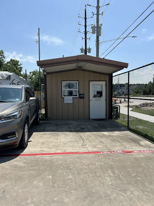 L & R RV Park Picture 3