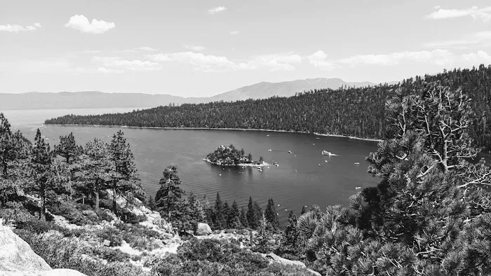 Emerald Bay Boat Camp Picture 4