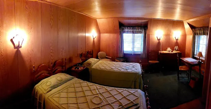 Emerald Bay Boat Camp Picture 2