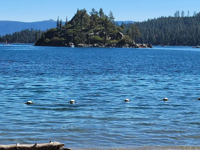 Emerald Bay Boat Camp Picture 6