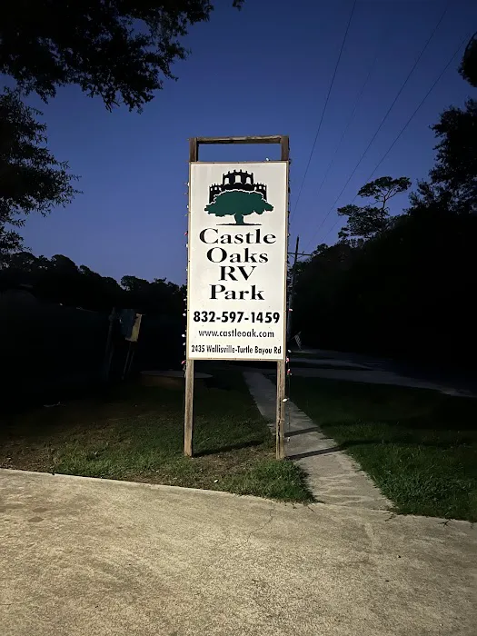 Castle Oaks RV Park Picture 9