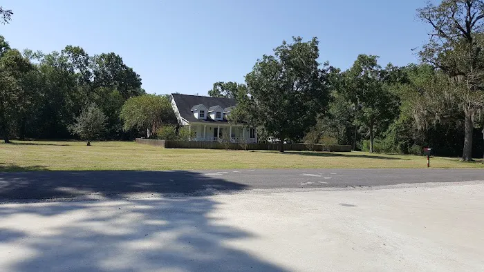 Castle Oaks RV Park Picture 7