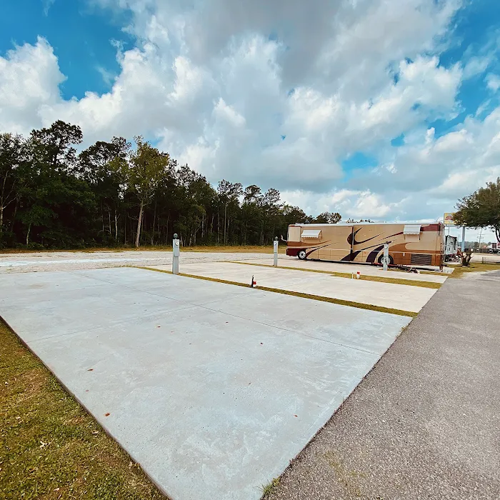 Rio RV Park Picture 6