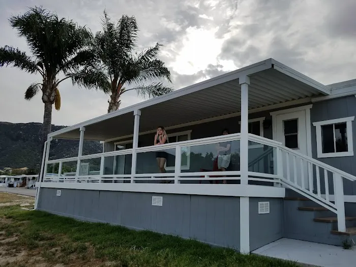 Butterfield Village Mobile Home Picture 4