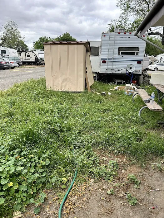 Roadrunner RV Park Picture 8