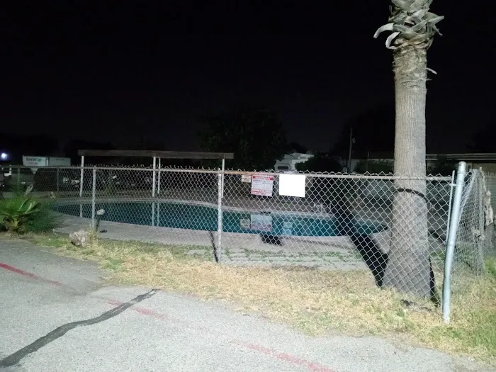 Hacienda Mobile Park Picture 5
