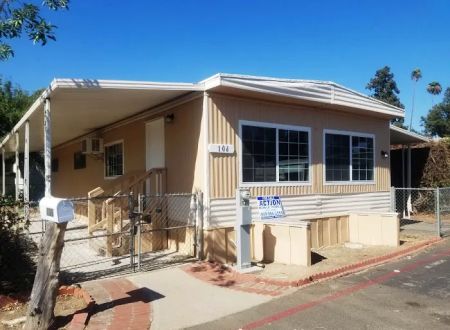 Orangewood Park-Mobile Homes