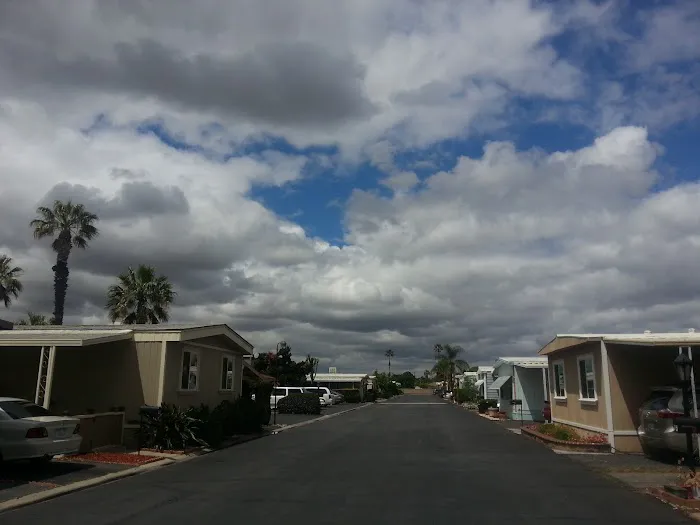 Rancho Rialto Mobile Home Park Picture 1