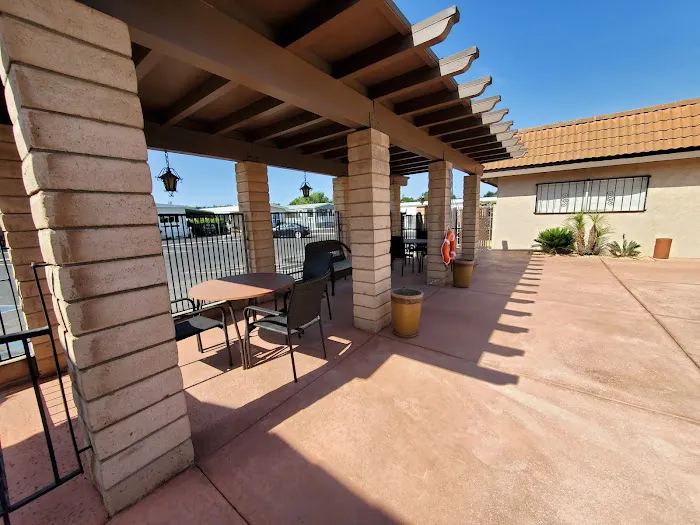 Ojai Villa Mobile Estates Picture 3