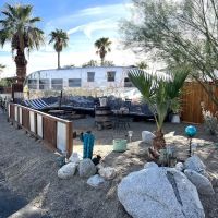 Desert Sands Vintage Trailer Village ico