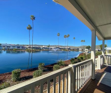 The Lakes at Hemet West