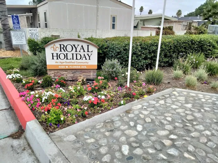 Royal Holiday Picture 6