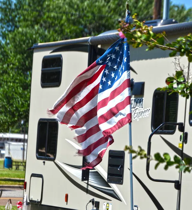 Dad's RV Park Picture 7