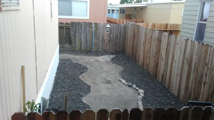 Riverview Mobile Home Park Picture 5