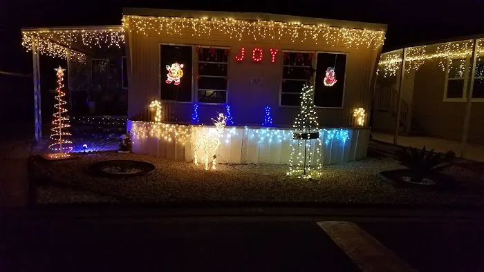 River Paradise Mobile Home Park Picture 8