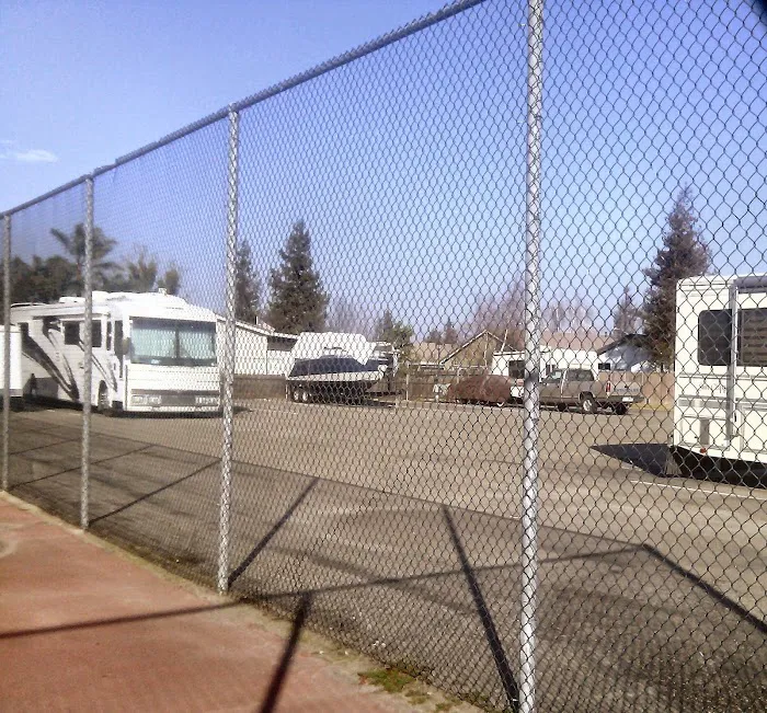 Hilmar Country Club Estates Picture 5