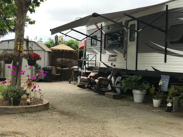 Parkway Lakes RV Park Picture 5