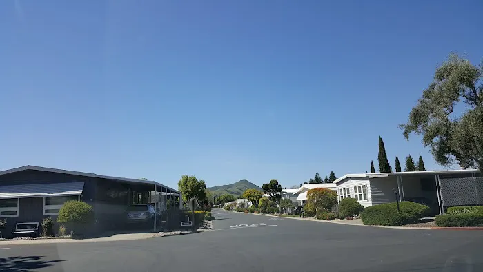 Woodlands Estates Picture 3