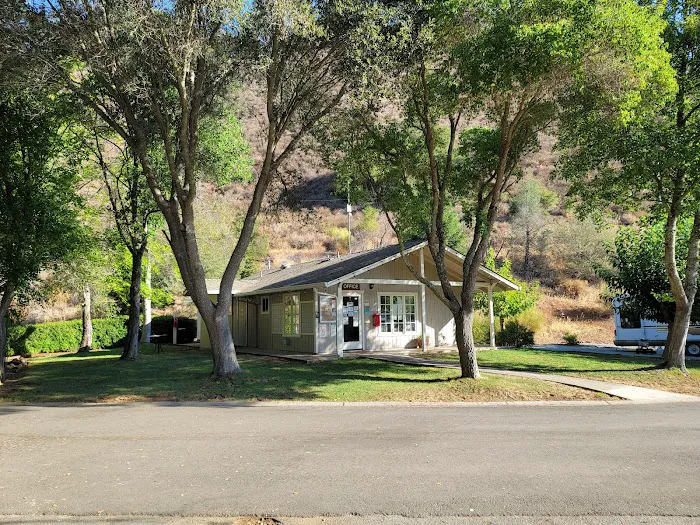 Uvas Pines RV Park Picture 8