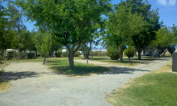 Willows Mobile Home & RV Park Picture 2